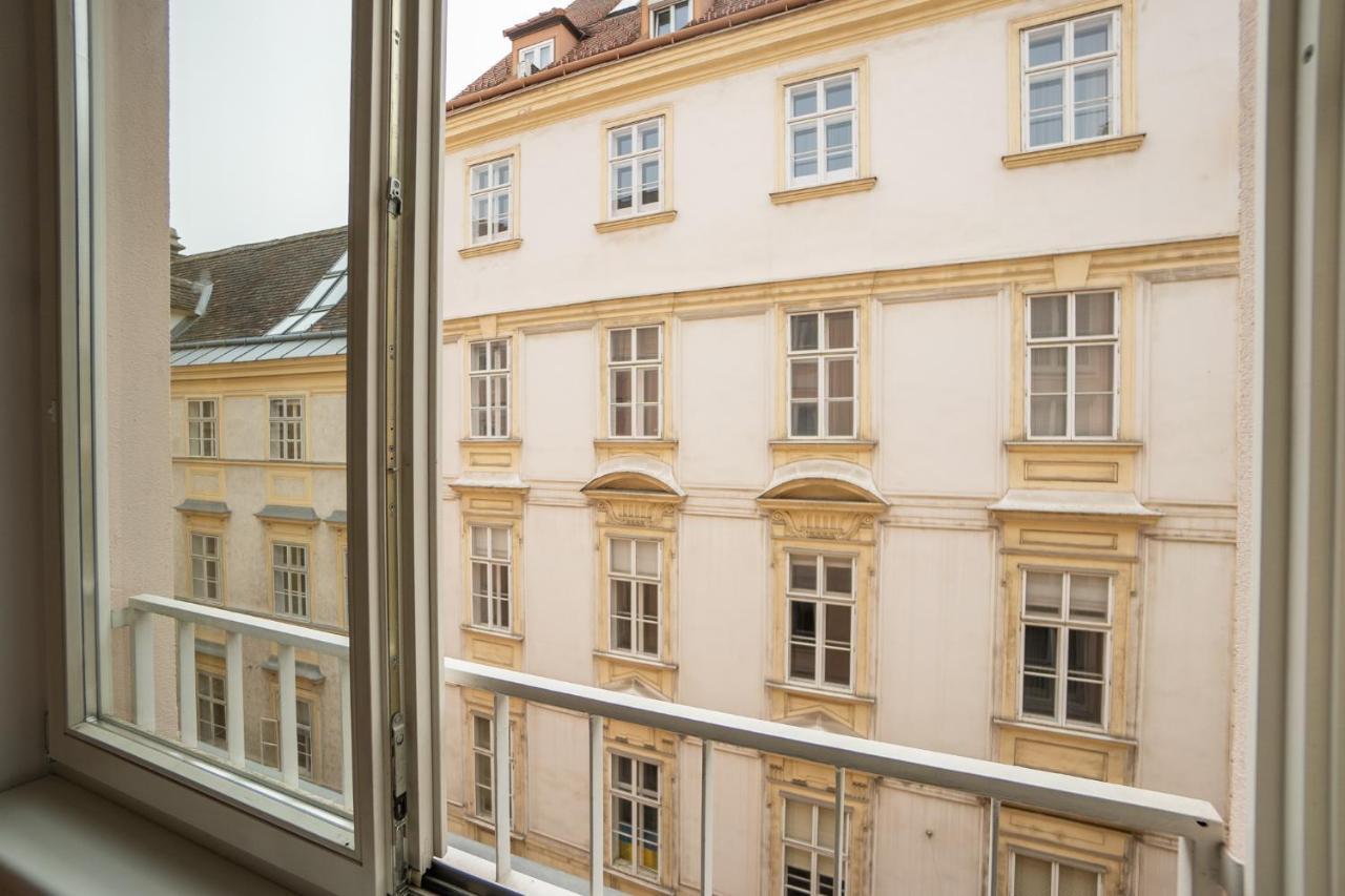 Central Living - Stephansdom Apartments Vienna Exterior photo