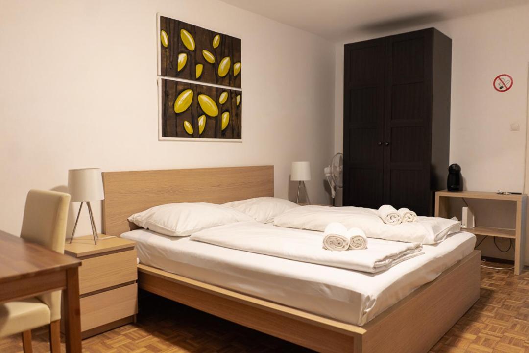 Central Living - Stephansdom Apartments Vienna Room photo